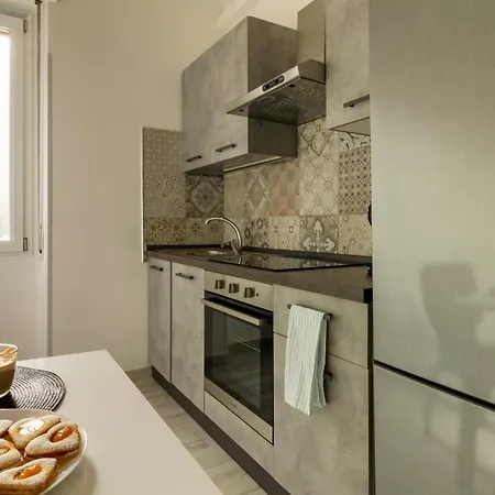 Center - San Benedetto House 2 * Кальяри